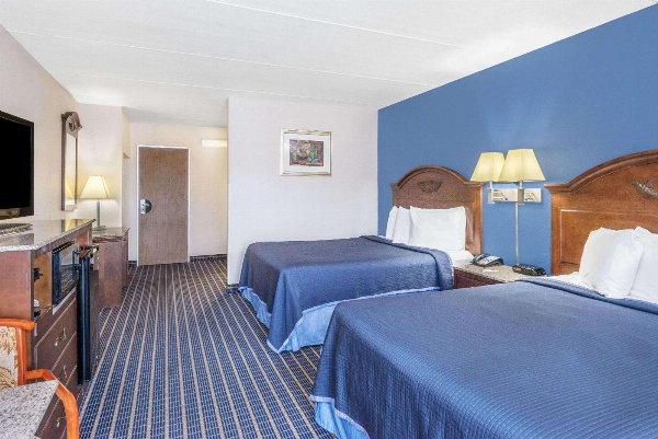 Howard Johnson by Wyndham Bangor image 7